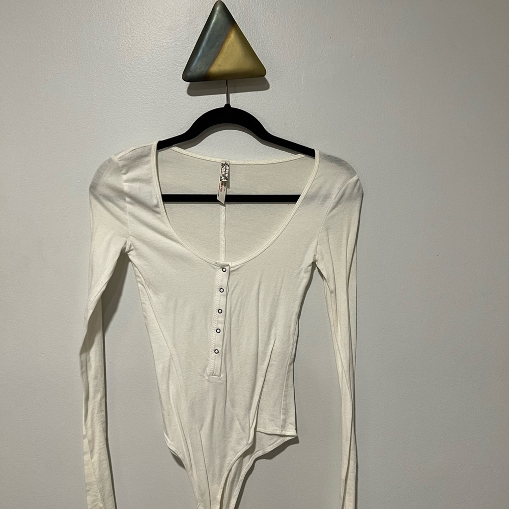 Women's White Long Sleeve Top